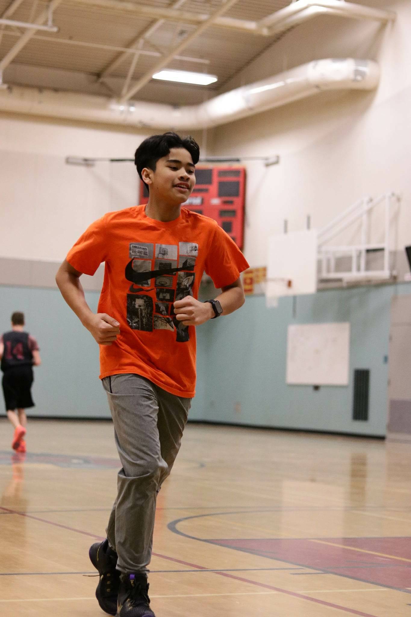 31651793_web1_Lake-City-Athletes-Run-to-play-fundraiser-school-Williams-Lake-WLT-_5