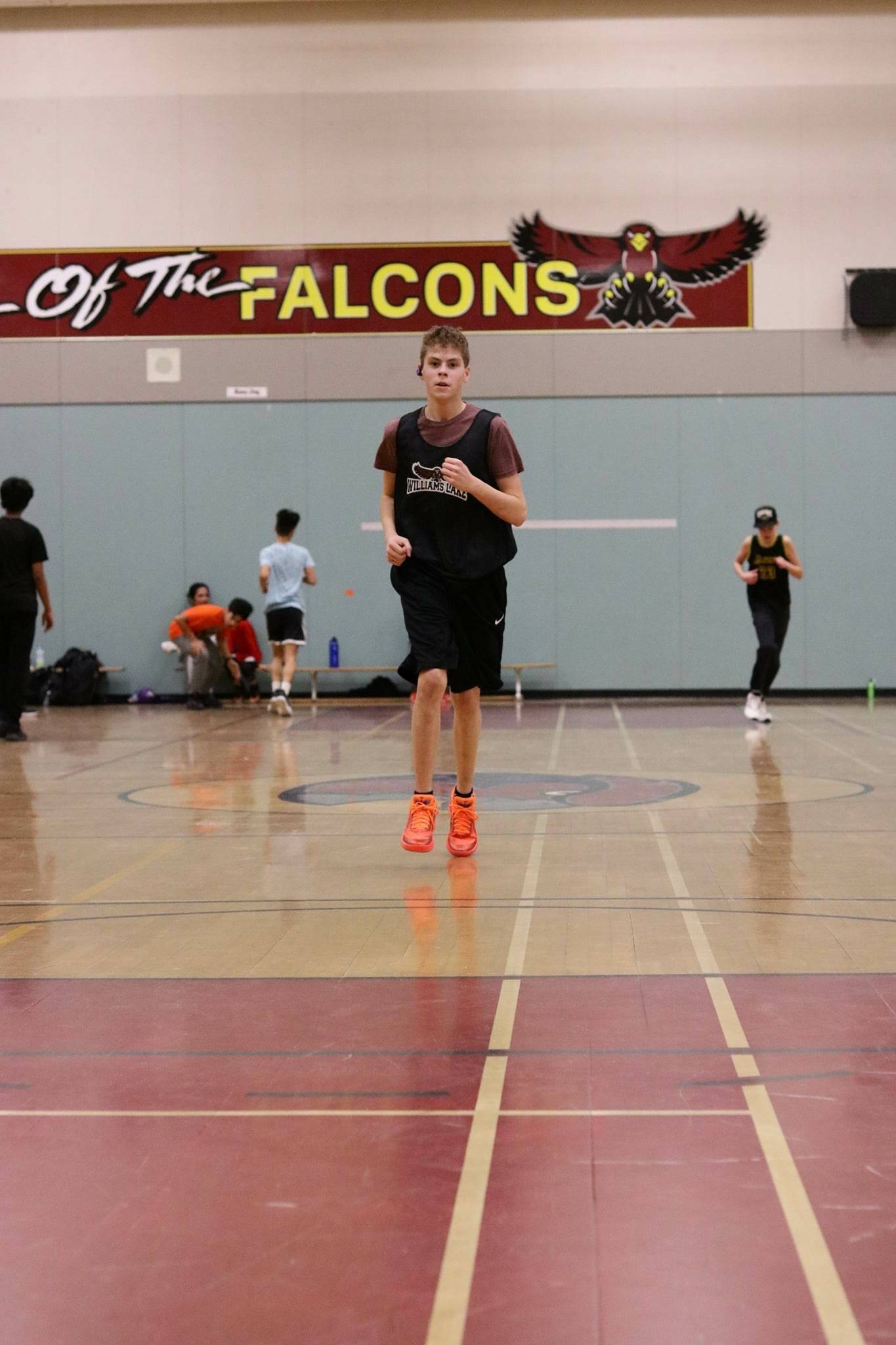 31651793_web1_Lake-City-Athletes-Run-to-play-fundraiser-school-Williams-Lake-WLT-_6