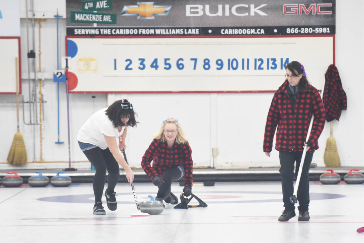 31771890_web1_230209-WLT-Curling-Bonspiel_5