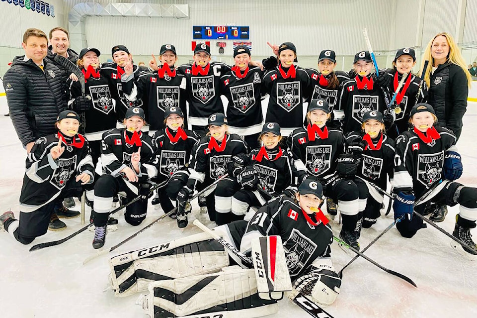 31806686_web1_230209-WLT-U13-GIRLS-HOCKEY-wlmha_1