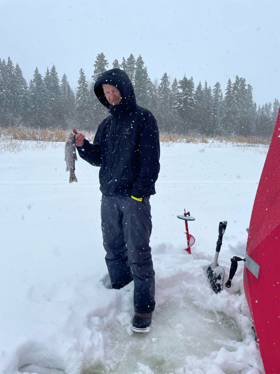 31931874_web1_230223-WLT-IceFishingDerbyResults_3