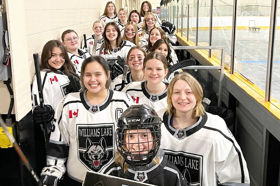 32229905_web1_230330-WLT-U18-Female-Hockey-Championships_1