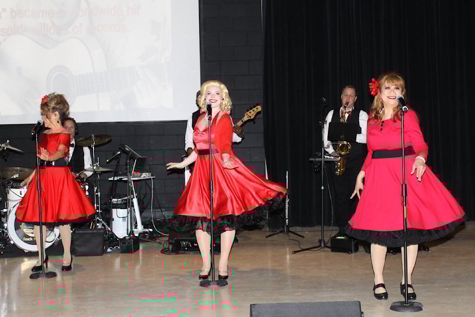 Performers of Relive the Music 50s & 60s delighted audience members at the Gibraltar Room March 28. (Alan Trenzek photo)