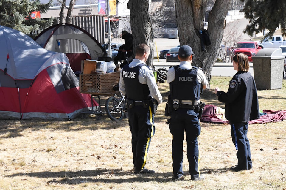 32451300_web1_230420-WLT-Homeless-Camp-Dismantlingrcmp_1