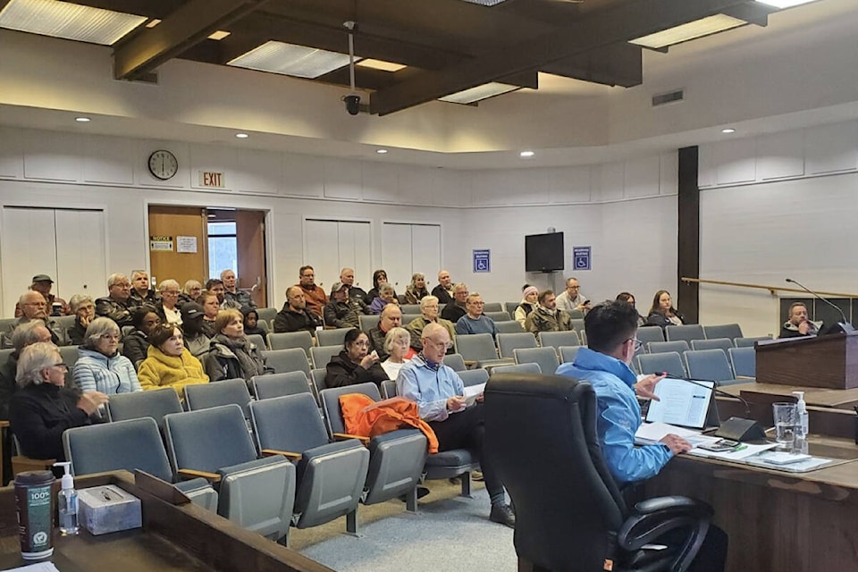 32468645_web1_230420-WLT-Taxation-CityHall_1
