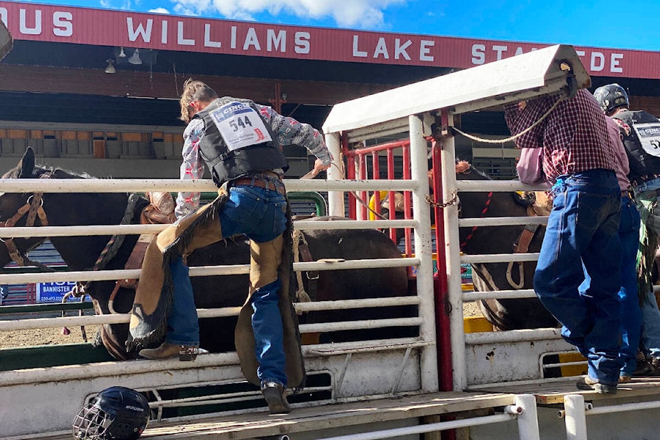 32511754_web1_230427-WLT-high-school-rodeo-rodeo_1