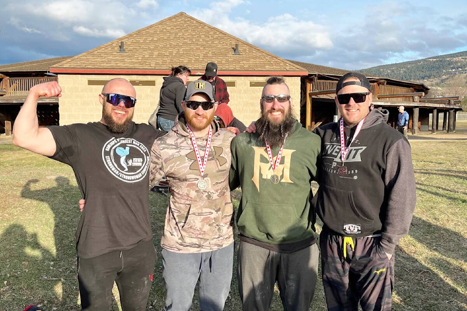 32616340_web1_340511-CMA-TysonDelay-Powerlifting_1