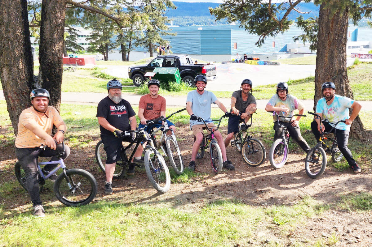 32901268_web1_230608-WLT-Politicans-on-the-pedal_2