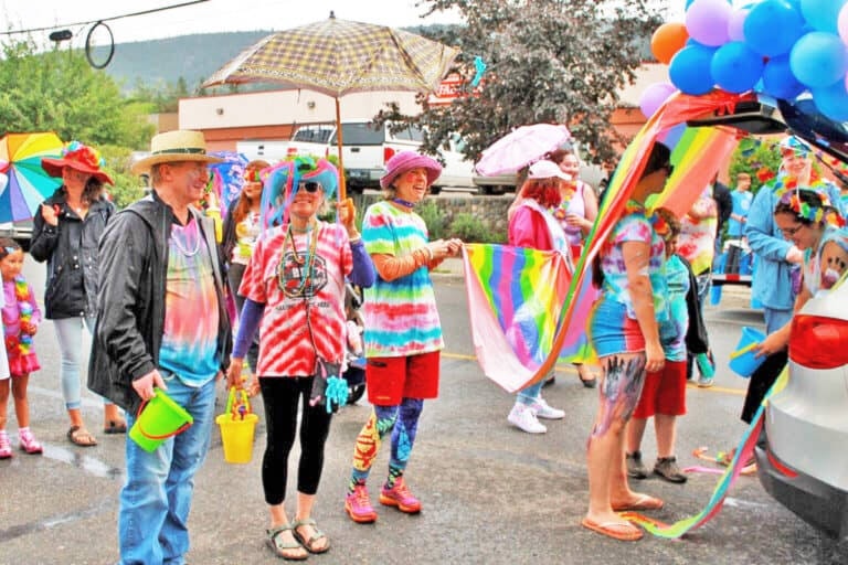 32942431_web1_210623-WLT-PrideStampedeParade