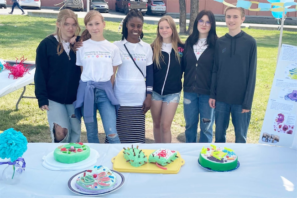 The group presenting a project on reproduction and the cell cycle stand with teacher Samantha Atkinson. Alyssa Bailey, from left, Alyna Obexer, Samantah Atkinson, Selena Norquay, Keasley Pigeon, and Harley Gentles. (Ruth Lloyd photo - Efteen)
