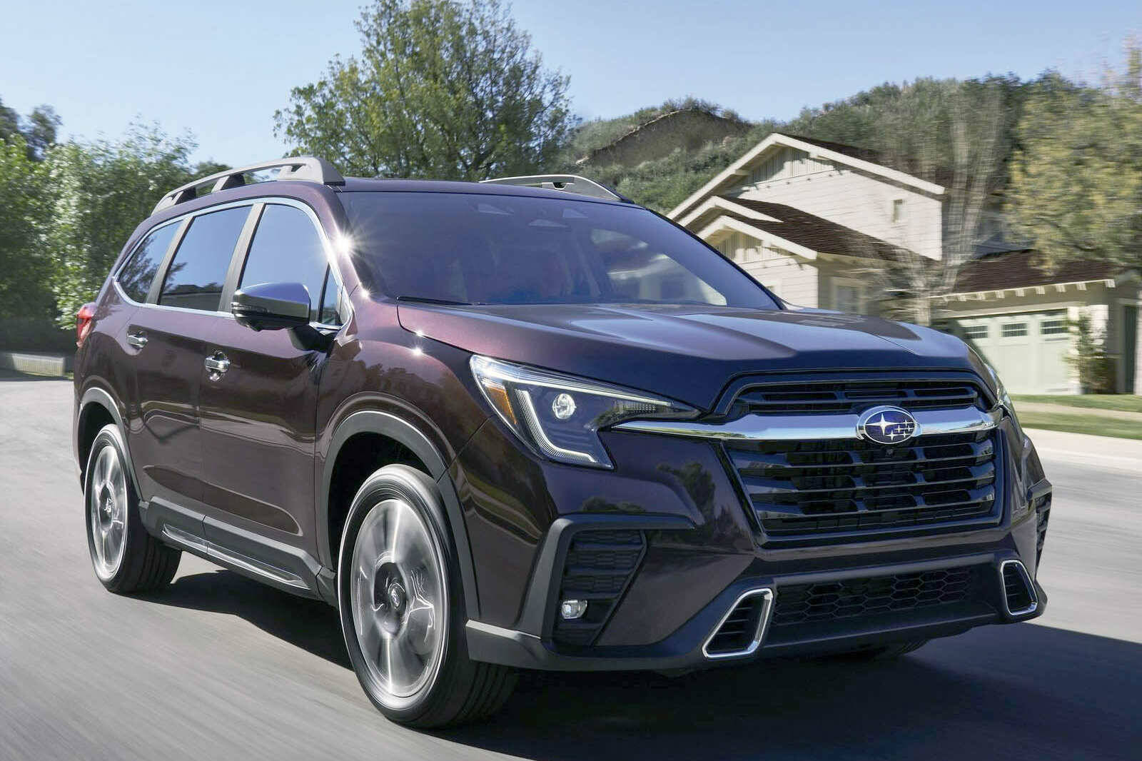 Most noticeable is the Ascents revised nose and grille, which appear more muscular. The headlights and taillights are also new. PHOTO: SUBARU