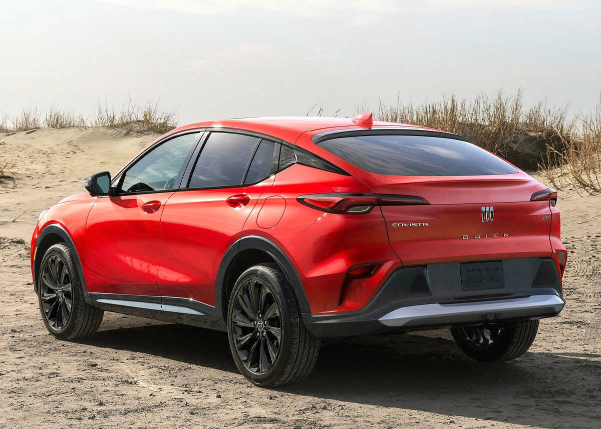 A single powertrain is standard across the three Envista trim levels: A 136-horsepower turbocharged 1.2-litre three-cylinder engine that puts out 162 pound-feet of torque. PHOTO: BUICK