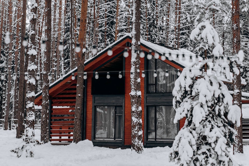 33832131_web1_091423-OMH-Winterizing-Home-Winter-House_1