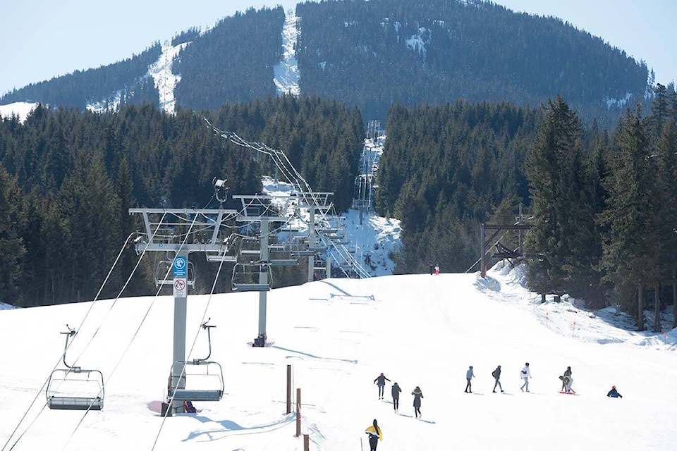 33971583_web1_230921-BPD-WhistlerFall-Lawsuit-Chairlift_1