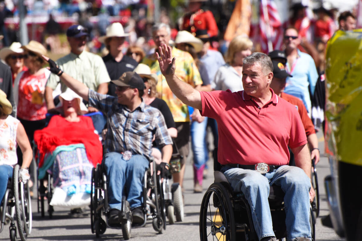 33518261_web1_230706-WLT-Stampede-parade-parade_15