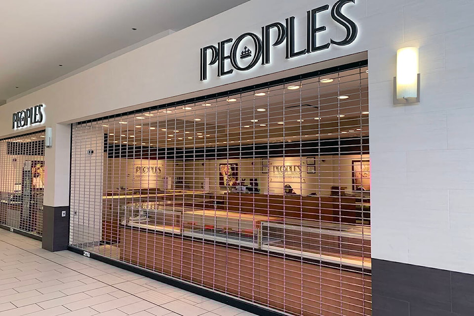 34090903_web1_031023-NBU-People-s-Jewellers-robbed-1_1