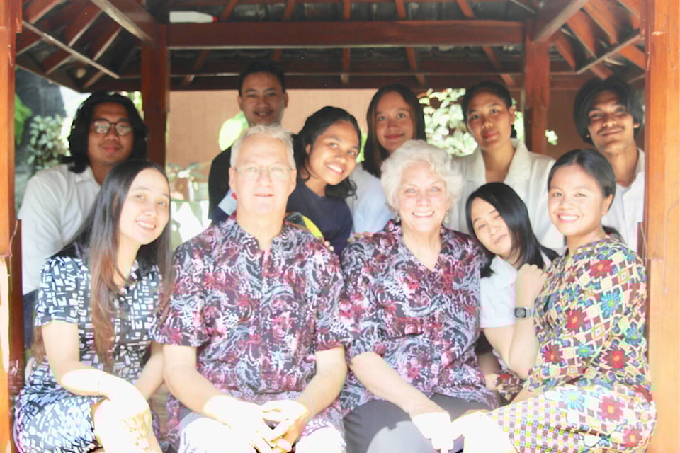 34121341_web1_231012-WLT-Indonesia-Hathaways_1