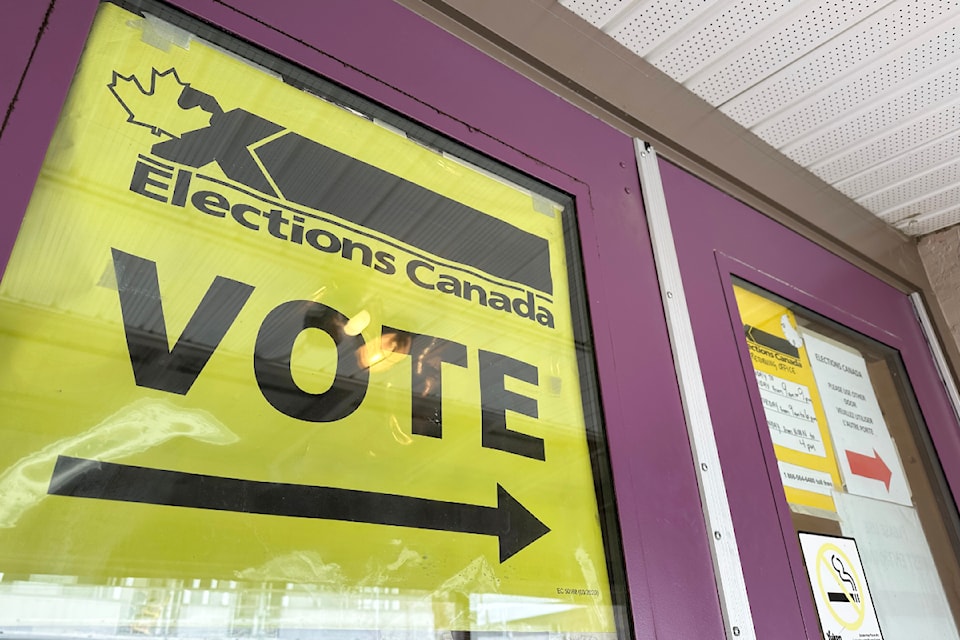 250411-vote-sign-elections-canada
