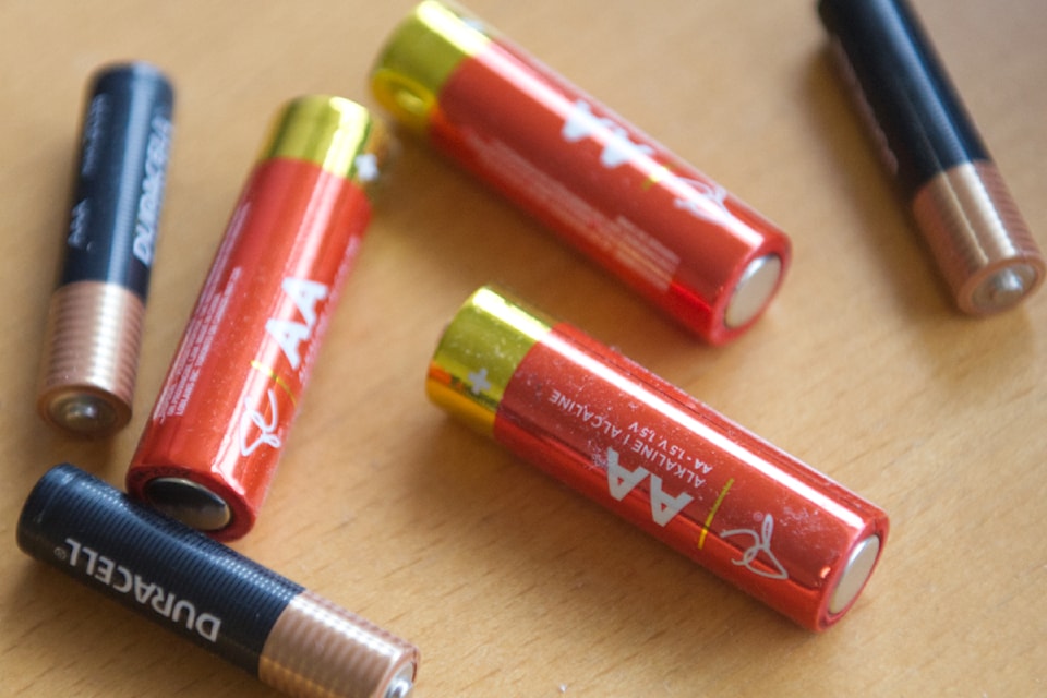 250704-ykn-news-batteries