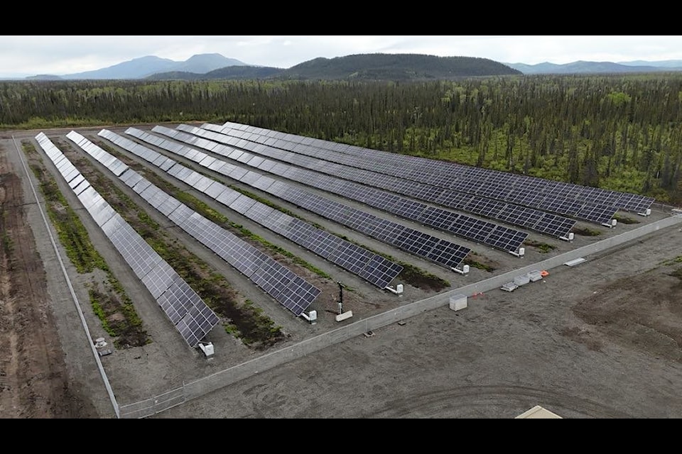A seven-hectare solar field has been supplying electricity for Beaver Creek since April 2025.(Copperniisuu Limited Partnership/copperniisuu.ca) 