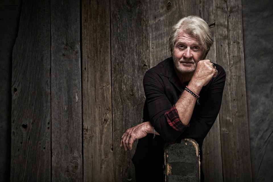 tom-cochrane-supplied