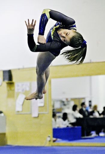 GYMNASTICS053