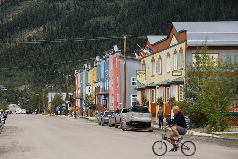 Clotheslined Dawson City laundromat closes following water rate hike