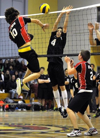 p23SPORTSsrboysvball1