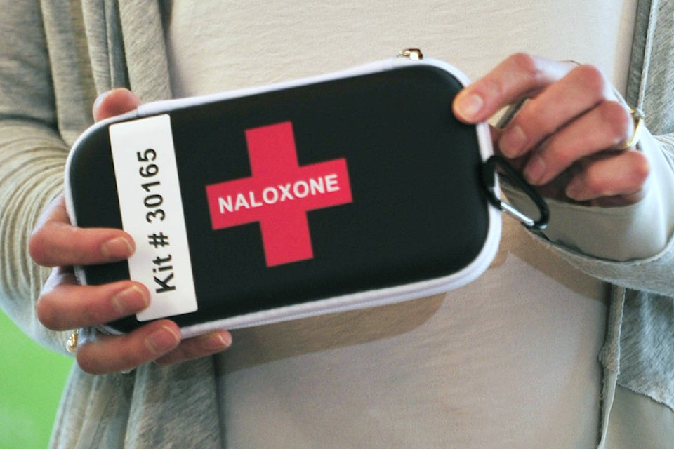 8342646_web1_170901_YKN_naloxone_web