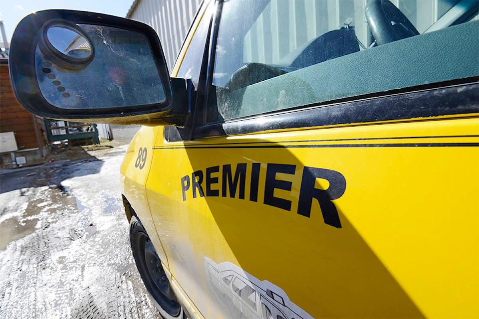 14560483_web1_270418_premier-taxi_008WB