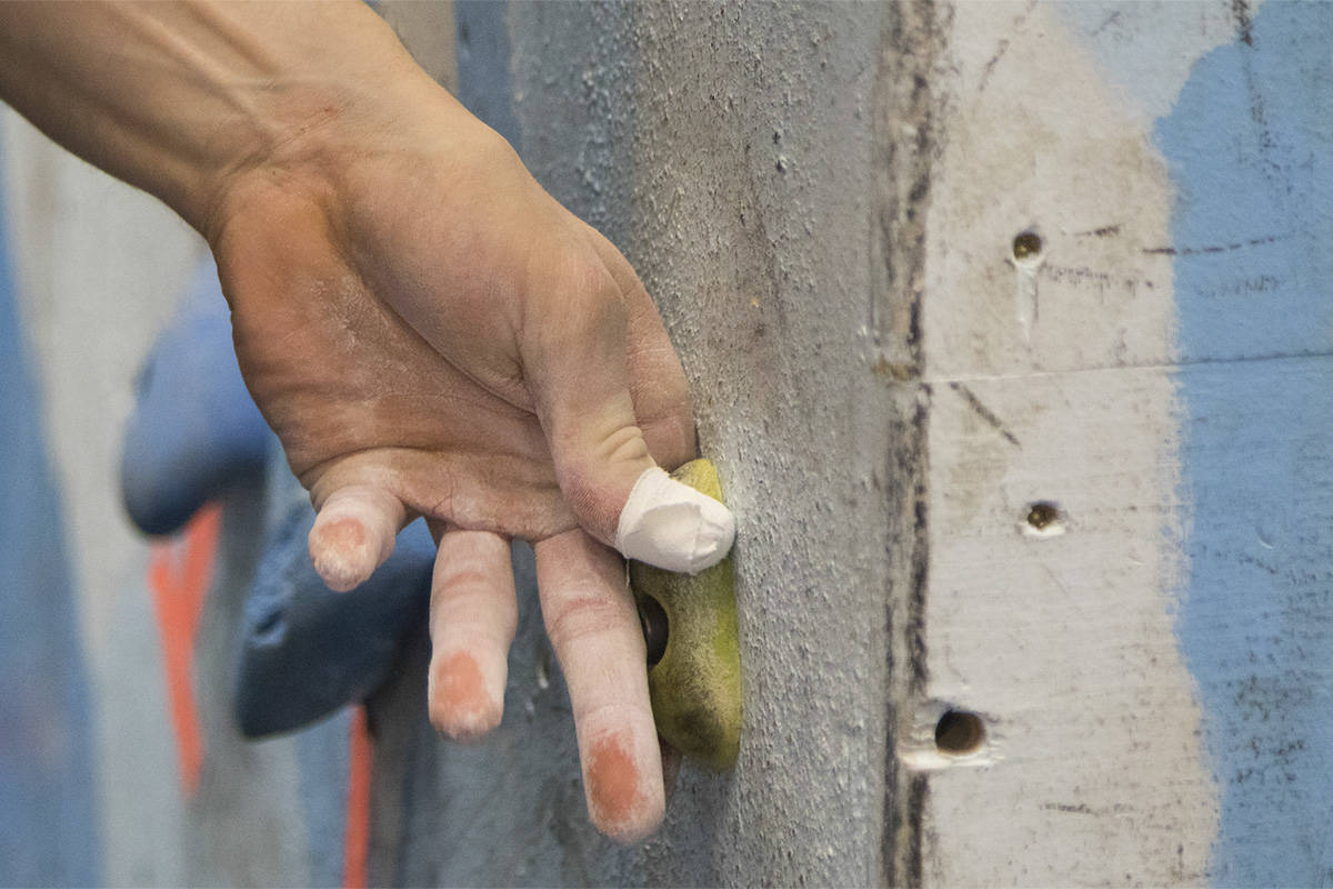 14592159_web1_181126_YKN_bouldering_108WB