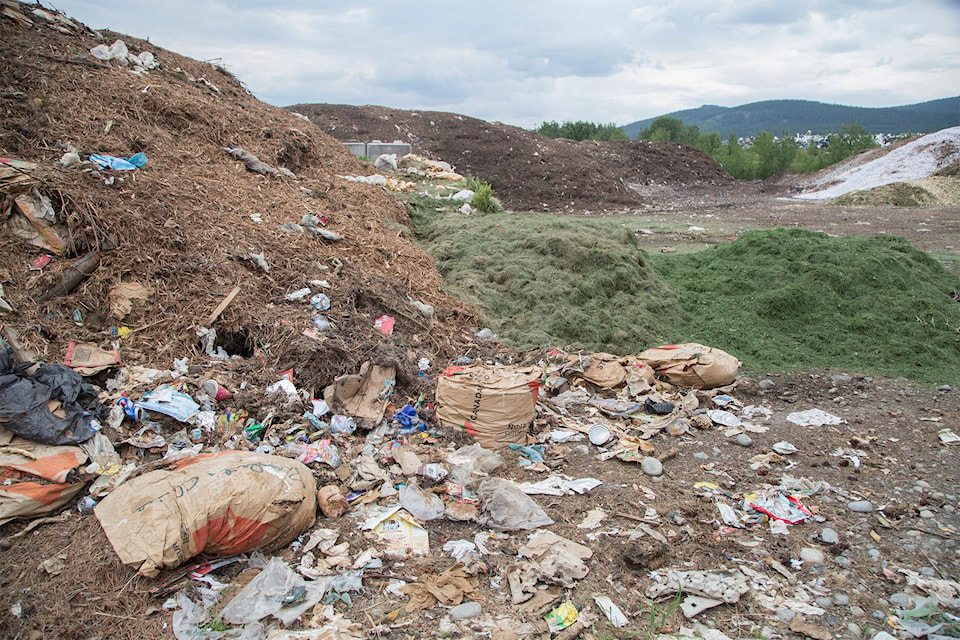 17573130_web1_190704_YKN_compost-plastic-bags_050