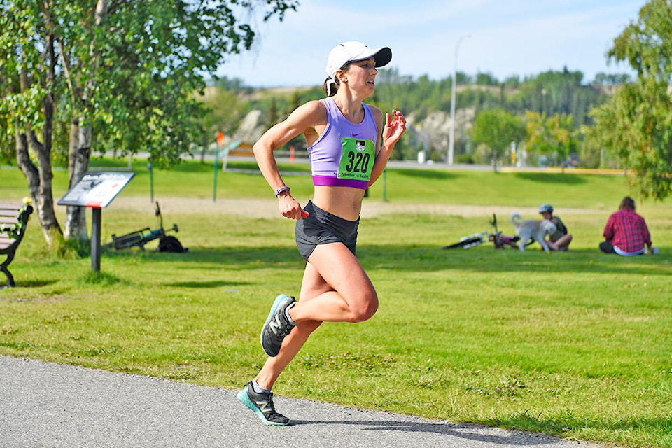 18035539_web1_190804_YKN_sports_RiverTrailMarathon_032_WEB