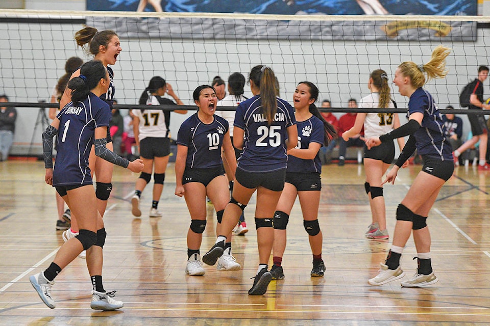 19485100_web1_191116_YKN_sports_YukonChampsJrGirlsVolleyball_119_WEB