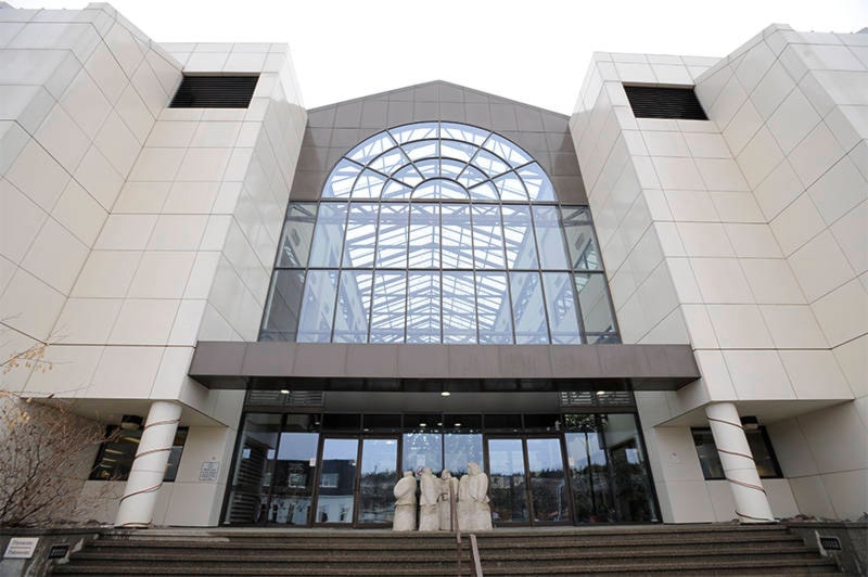 23457235_web1_COURTHOUSE004