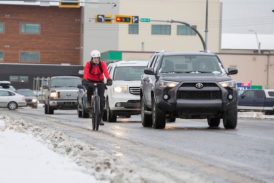 24965632_web1_210428_YKN_news_Ebikes-wb_1