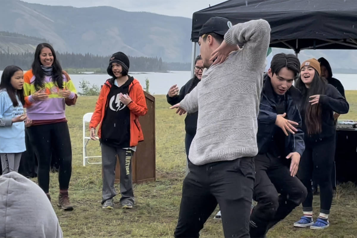 Drumming and dancing by the Selkirk Spirit Drummers made everyone smile as the final piece of the signing ceremony for the Huchá Hudän/Fort Selkirk Historic Site Management Plan. Lawrie Crawford/Yukon News photo