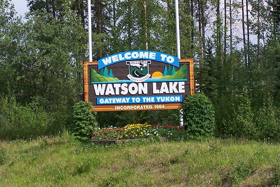 31176156_web1_Watson_Lake_YT_-_welcome_signwb