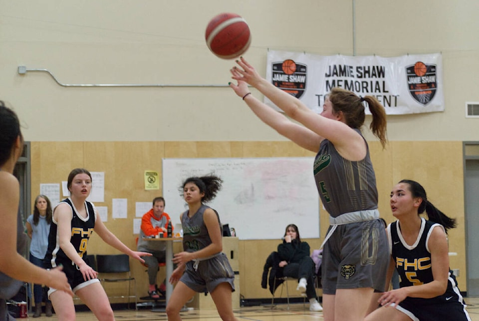 31278819_web1_221214_YKN_news_BASKETBALL-wb_2