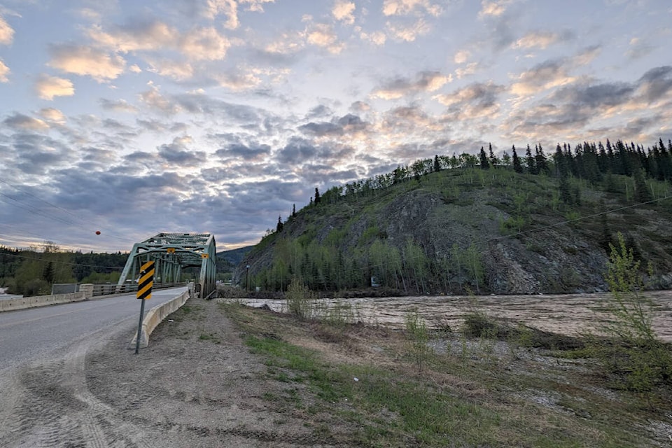 32832805_web1_230526_YKN_news_FLOOD_FRIDAY-wb_1