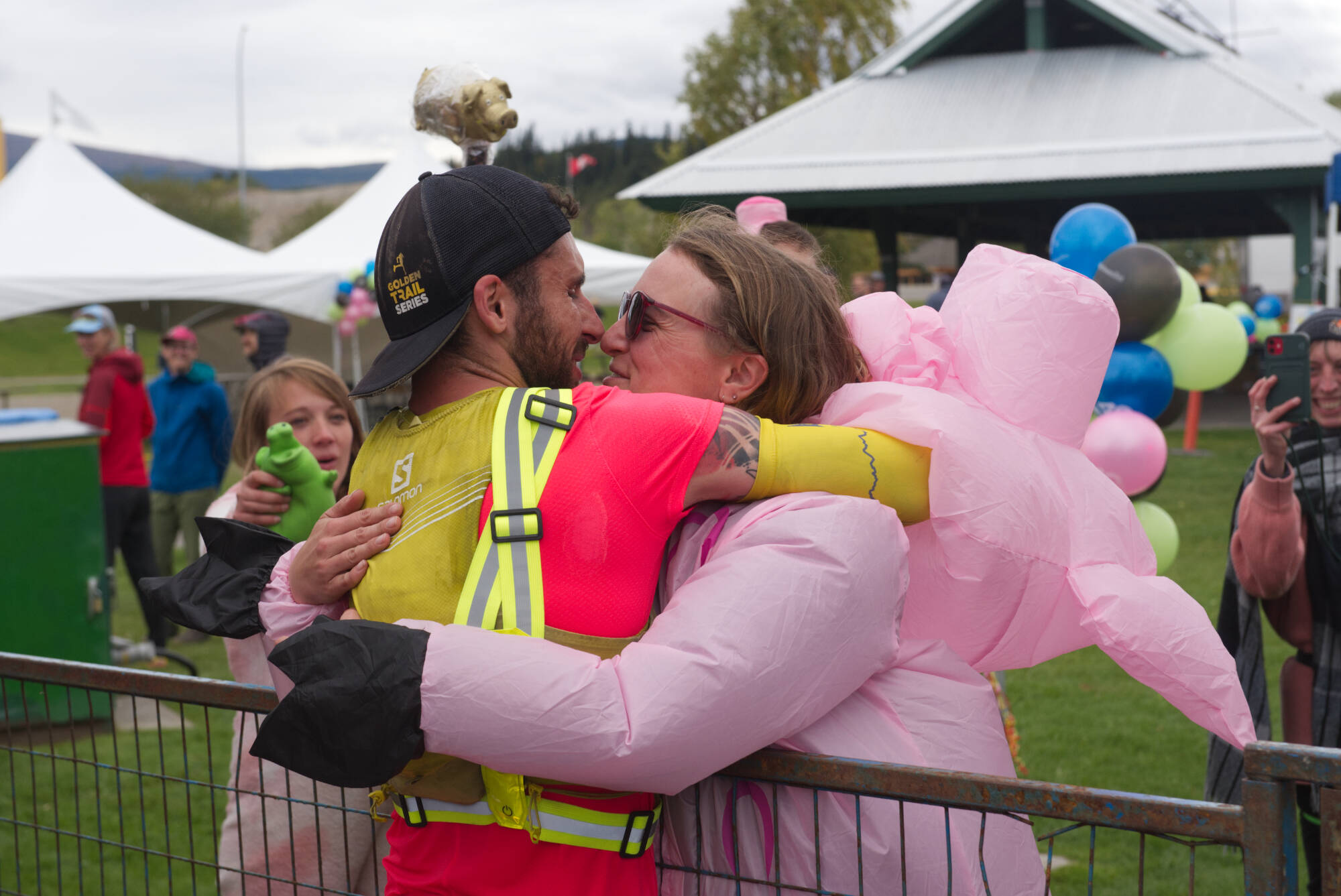 33855195_web1_230913_YKN_Sports_KlondikeRoadRelay-wb_10